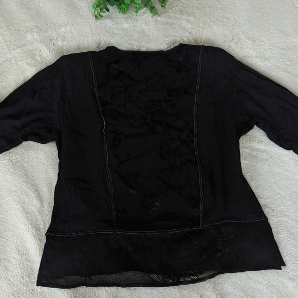 Vintage Spencer Alexis Black and Gold Embroidered Sweater Size 12 - Picture 2 of 10